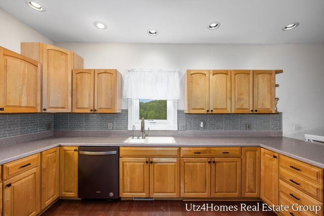 6625 Twin Springs Court NE, Rockford, MI 49341