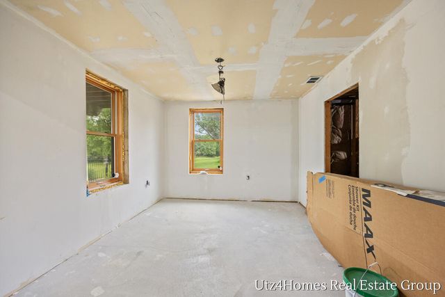 6625 Twin Springs Court NE, Rockford, MI 49341
