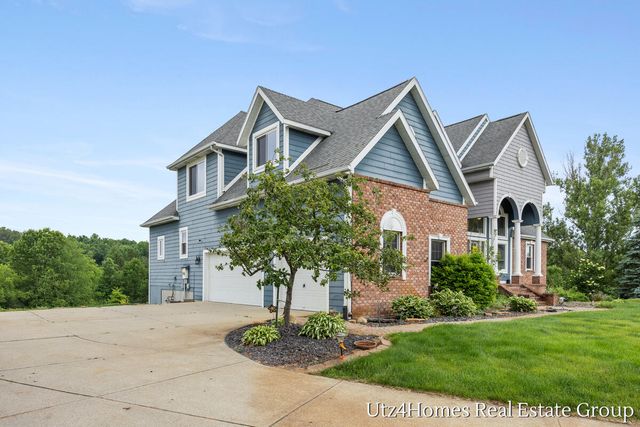 6625 Twin Springs Court NE, Rockford, MI 49341