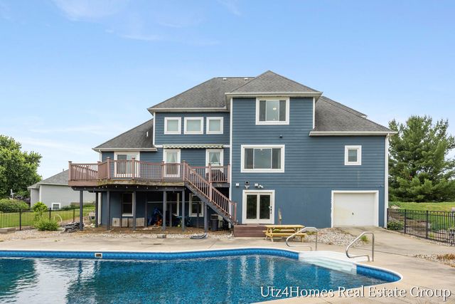 6625 Twin Springs Court NE, Rockford, MI 49341
