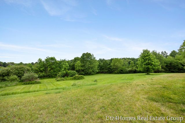 6625 Twin Springs Court NE, Rockford, MI 49341