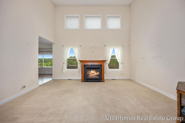 6625 Twin Springs Court NE, Rockford, MI 49341