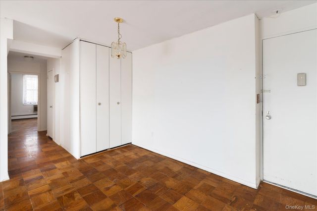 25 Stewart Place 716, Mount Kisco, NY 10549