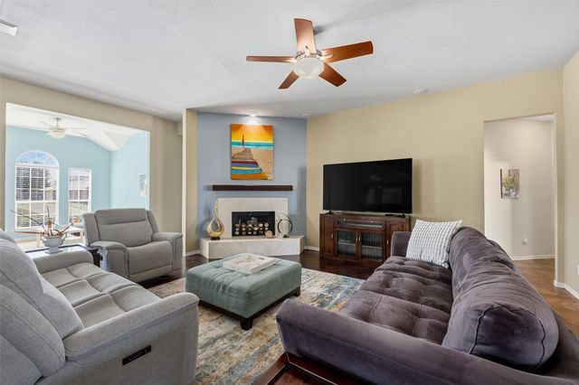 1703 Stonecrest Trail, Wylie, TX 75098