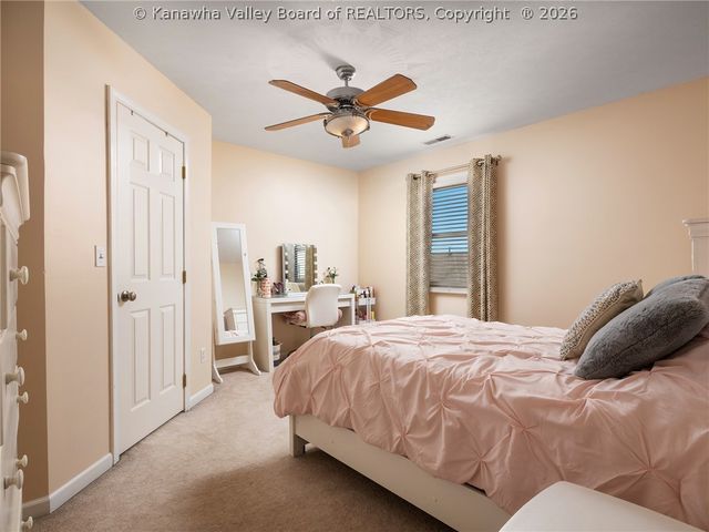 19 Townhouse Drive, Hurricane, WV 25526