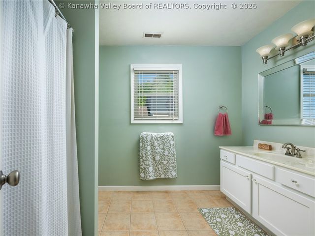 19 Townhouse Drive, Hurricane, WV 25526