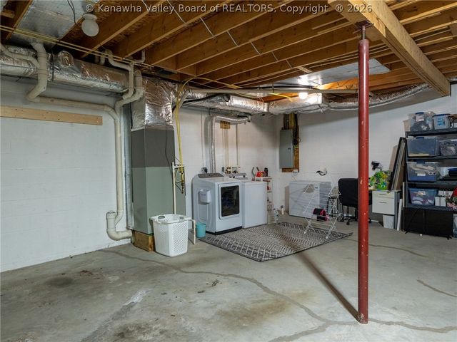 19 Townhouse Drive, Hurricane, WV 25526