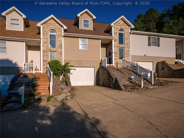 19 Townhouse Drive, Hurricane, WV 25526