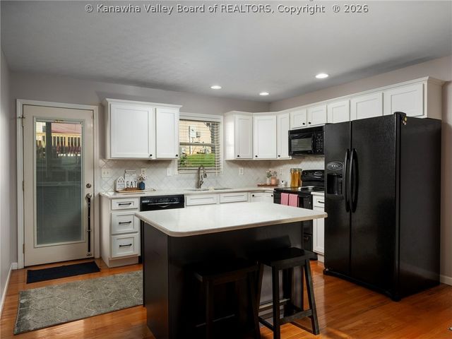 19 Townhouse Drive, Hurricane, WV 25526