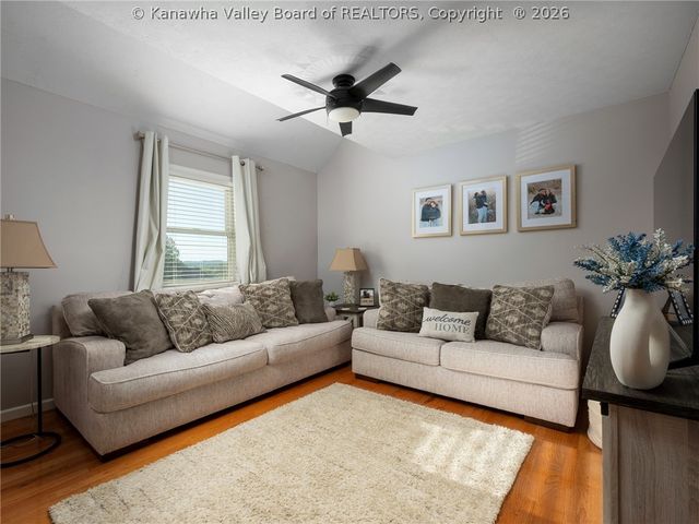 19 Townhouse Drive, Hurricane, WV 25526