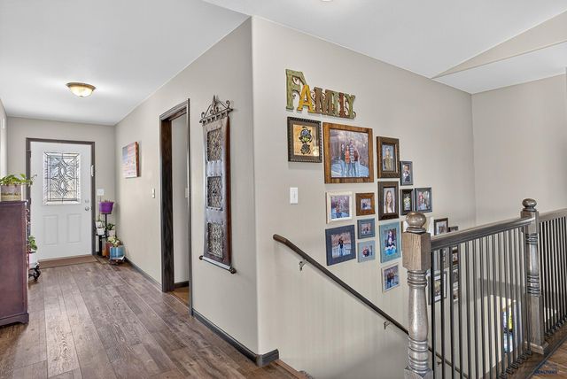3014 JESSUP LN, Rapid City, SD 57703