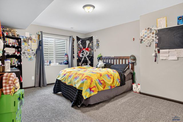 3014 JESSUP LN, Rapid City, SD 57703
