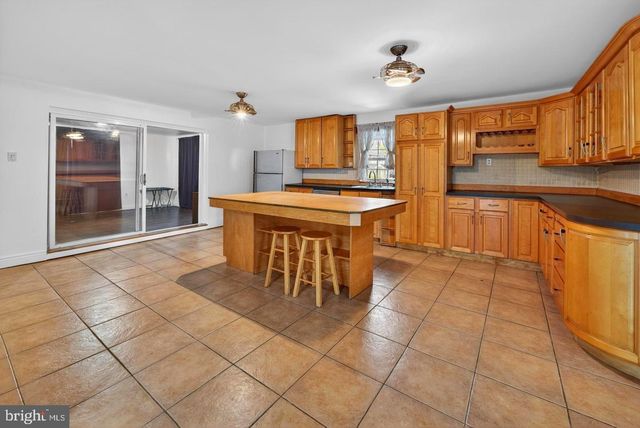 4517 ROUTE 130 S, Burlington, NJ 08016