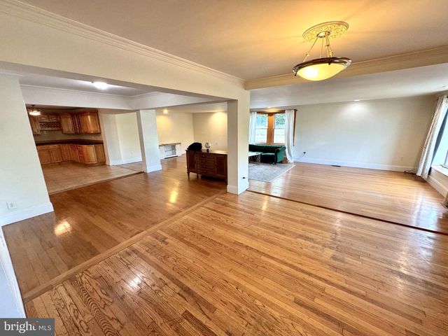4517 ROUTE 130 S, Burlington, NJ 08016