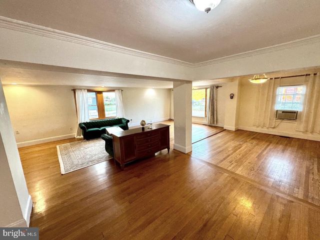 4517 ROUTE 130 S, Burlington, NJ 08016