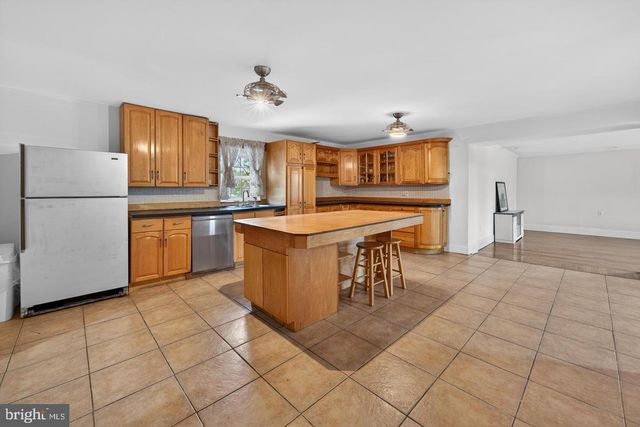4517 ROUTE 130 S, Burlington, NJ 08016