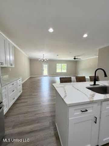 21629 Highway 63, Moss Point, MS 39562