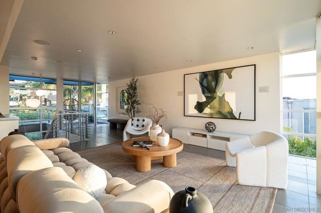 2144 Cordero Rd, Del Mar, CA 92014