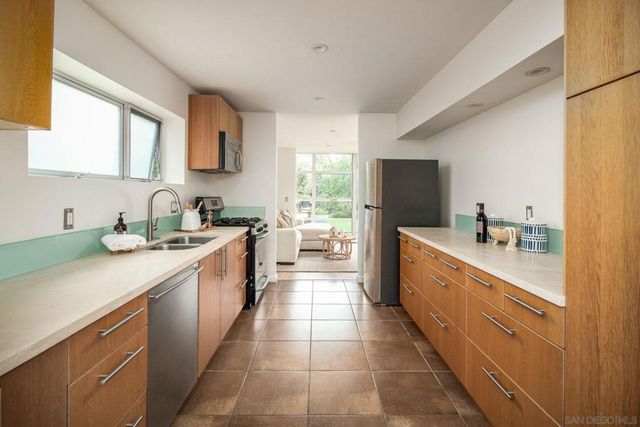 2144 Cordero Rd, Del Mar, CA 92014