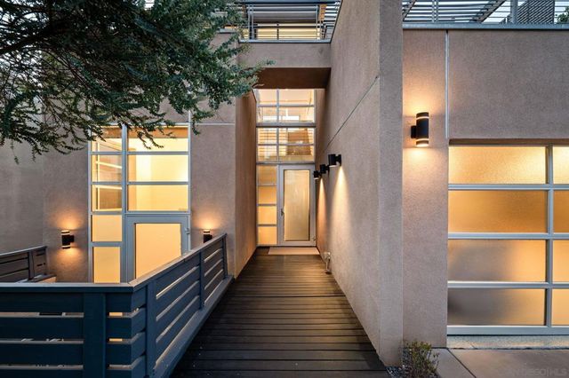 2144 Cordero Rd, Del Mar, CA 92014