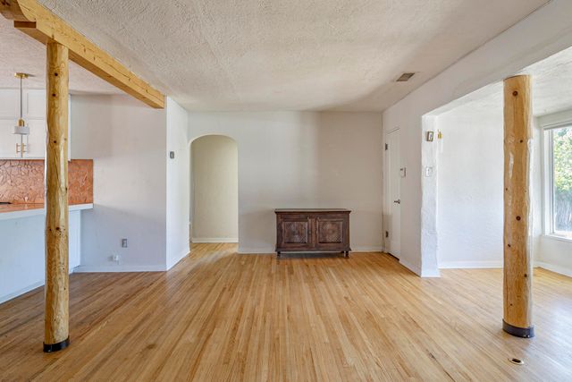 3915 Smith Avenue SE, Albuquerque, NM 87108