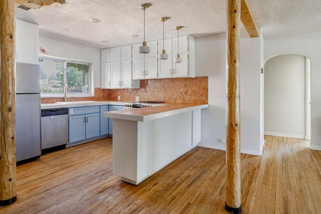 3915 Smith Avenue SE, Albuquerque, NM 87108