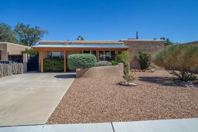 3915 Smith Avenue SE, Albuquerque, NM 87108
