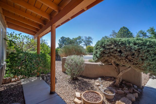 3915 Smith Avenue SE, Albuquerque, NM 87108