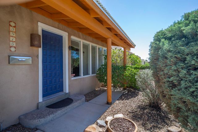 3915 Smith Avenue SE, Albuquerque, NM 87108