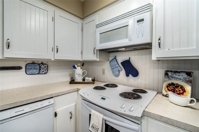 3201 Azores Dr, Corpus Christi, TX 78418