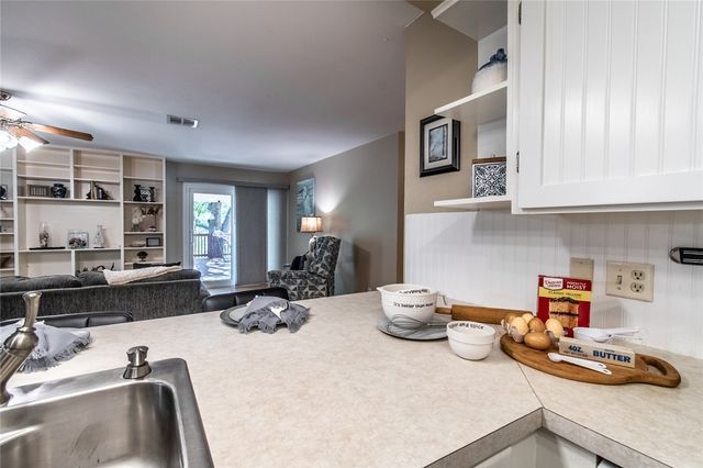 3201 Azores Dr, Corpus Christi, TX 78418