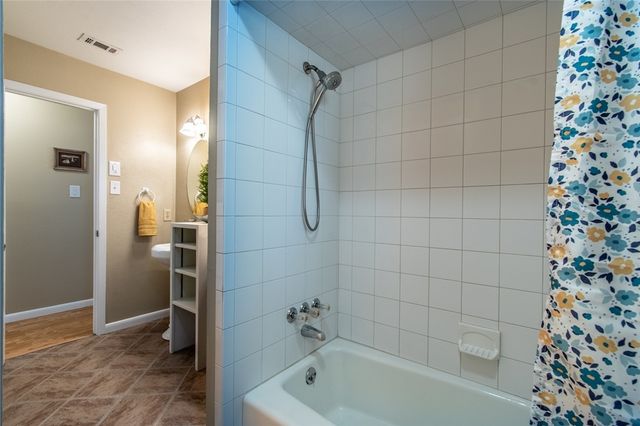 3201 Azores Dr, Corpus Christi, TX 78418