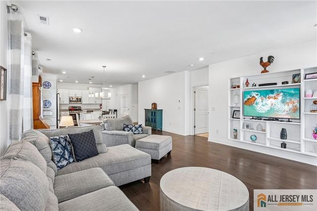 2 Pier Street, Eastampton, NJ 08060