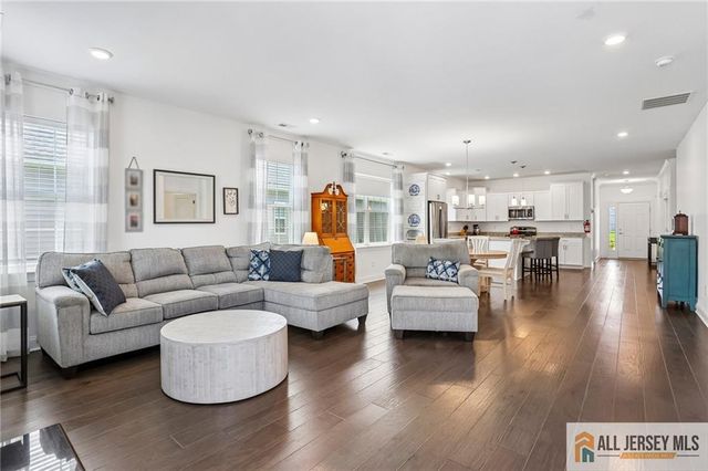 2 Pier Street, Eastampton, NJ 08060