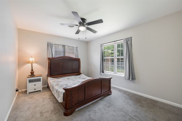506 Melody Lane, Gainesville, TX 76240