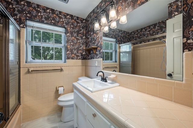 506 Melody Lane, Gainesville, TX 76240