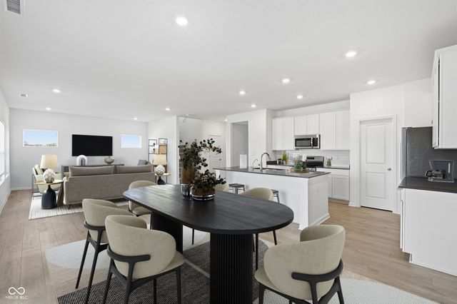 250 Evening Bay Court, Pendleton, IN 46064