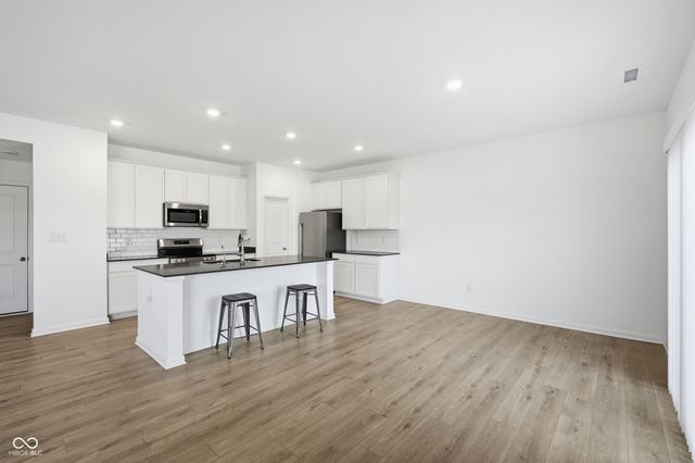 250 Evening Bay Court, Pendleton, IN 46064