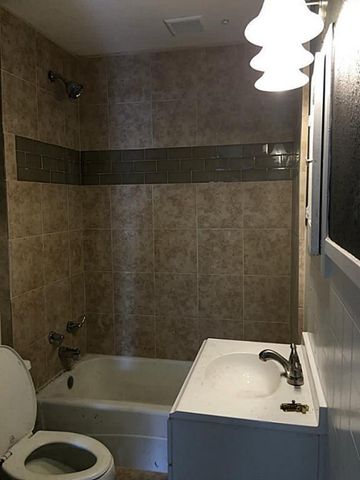 1001 Booth Street, Houston, TX 77009