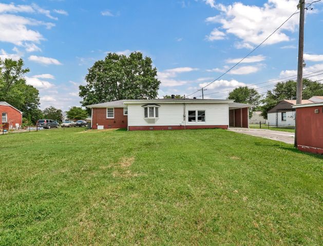 15 Bond St, Clarksville, TN 37040