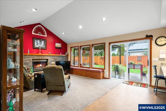 3310 NW Crocker Ln, Albany, OR 97321