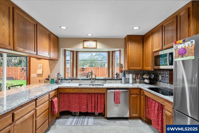 3310 NW Crocker Ln, Albany, OR 97321