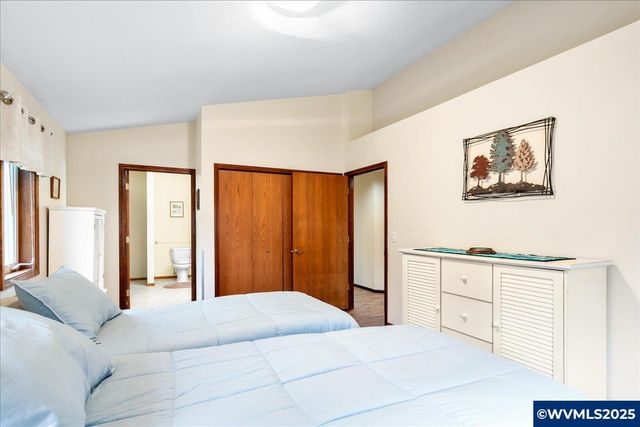 3310 NW Crocker Ln, Albany, OR 97321