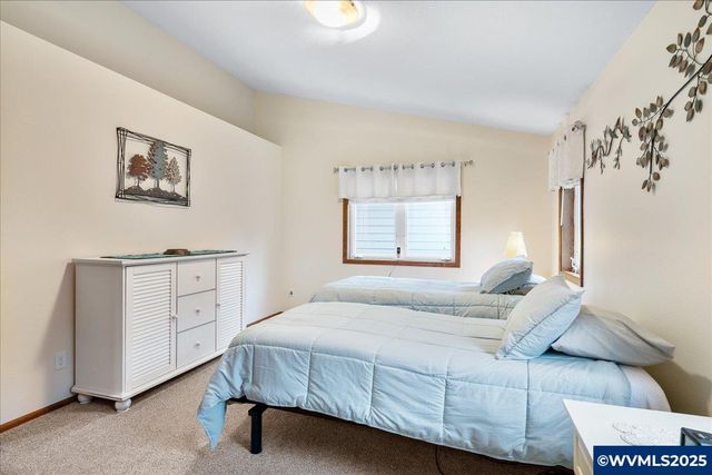 3310 NW Crocker Ln, Albany, OR 97321