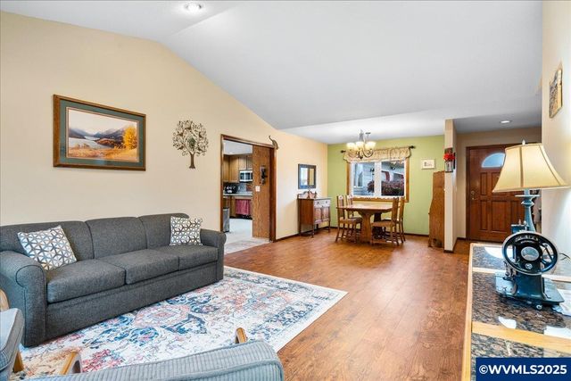 3310 NW Crocker Ln, Albany, OR 97321