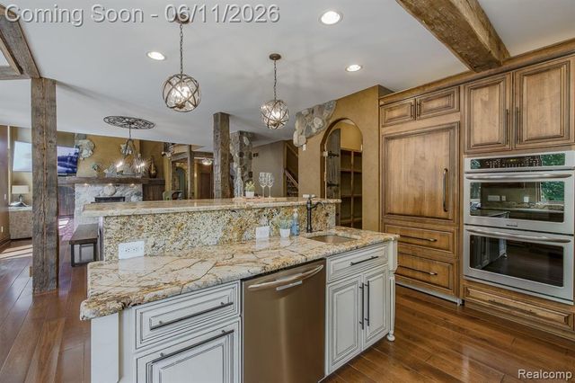 6265 Crest Forest Court, Clarkston, MI 48348