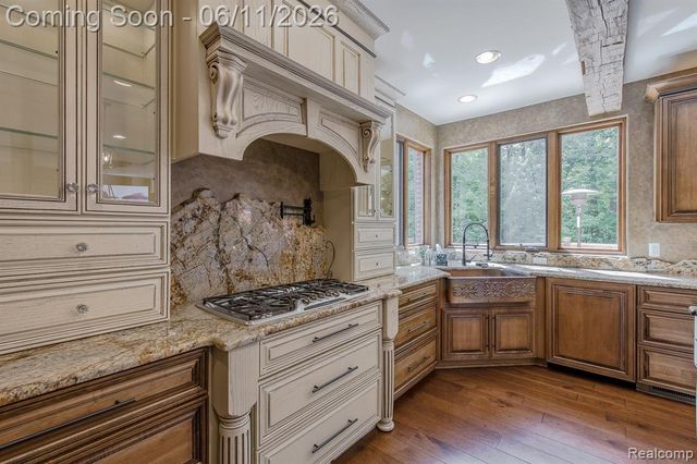 6265 Crest Forest Court, Clarkston, MI 48348