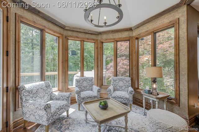 6265 Crest Forest Court, Clarkston, MI 48348