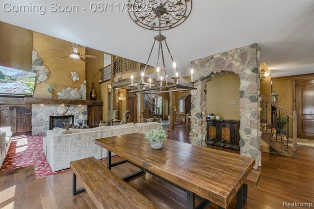 6265 Crest Forest Court, Clarkston, MI 48348