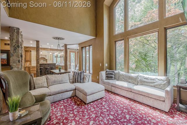 6265 Crest Forest Court, Clarkston, MI 48348